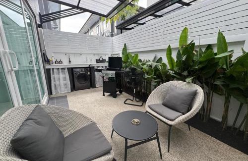 Chalong Villa | your home away from home