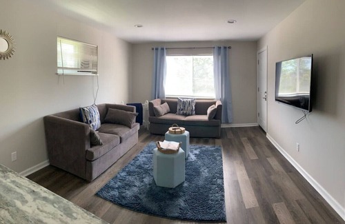 Reading Apartment | Your Home Away from Home -Cozy Reading Retreat
