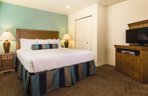 Las Vegas Resort | Your loved ones will LOVE you for this!