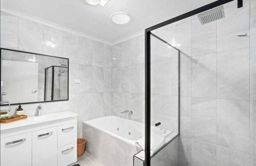 Eagleby Resort | Your own private retreat