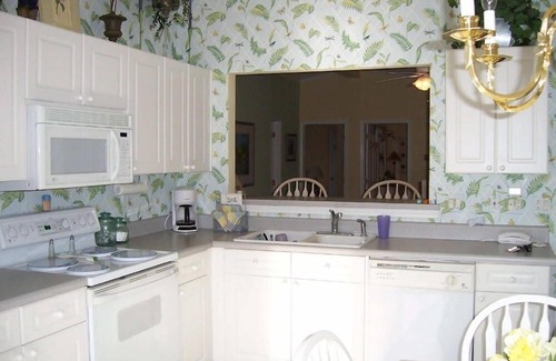 Garden City House | YOUR PLACE in the SUN. Check it out - Family friendly - Pet friendly