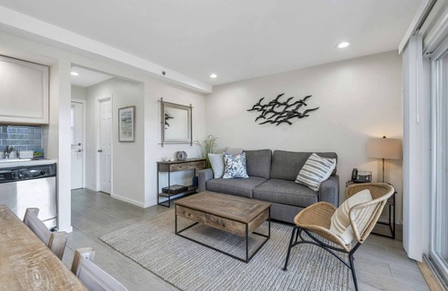 Napeague Apartment | Your Quietude 1BR Beachside Home |Tennis+Pool+WiFi