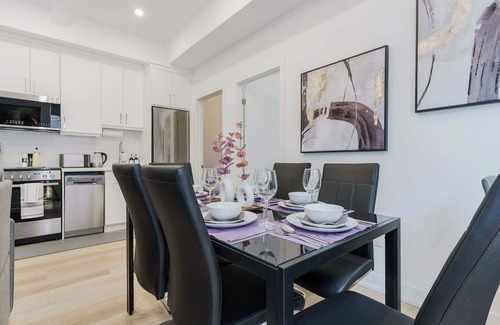 Grange Park Hotel | Your Stylish Downtown Toronto Stay—Prime Location