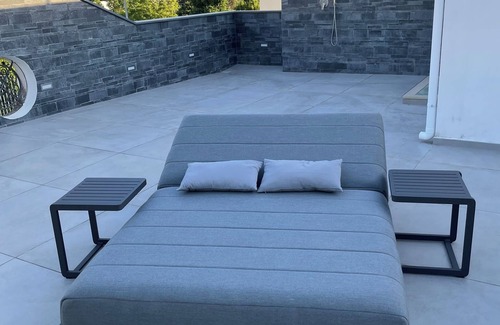 Meta Apartment | YourHome - AC Luxury House