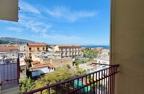 Meta Apartment | YourHome - Il Pino Rooms & Apartment