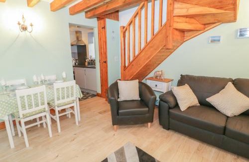 Llanddona House | Ysgubor Ddegwm Bach