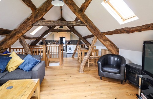 Dolgellau Cottage | YSGUBOR LAS, family friendly, character holiday cottage in Dolgellau