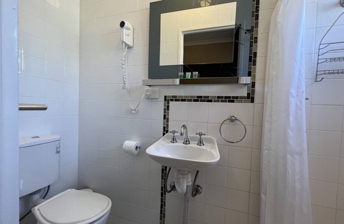 Jindabyne Hotel | Yuki Inn