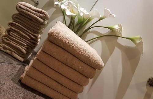 Inverurie Apartment | Yvi's 2-3 Bedroom Town Apartment