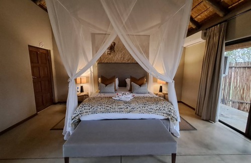 Kruger National Park Cabin | Xanatseni Private Camp
