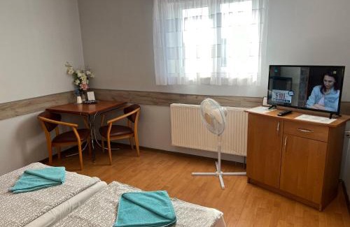Konin Hotel | Zajazd Grodzki