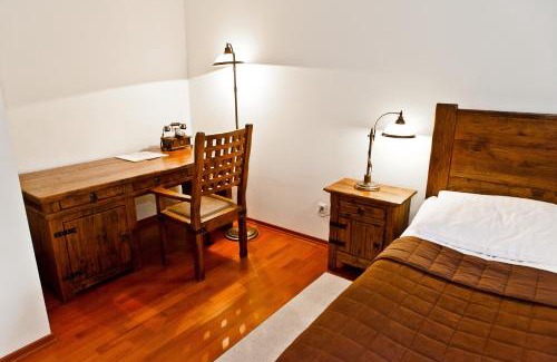 Niepolomice Hotel | Zamek Królewski w Niepołomicach