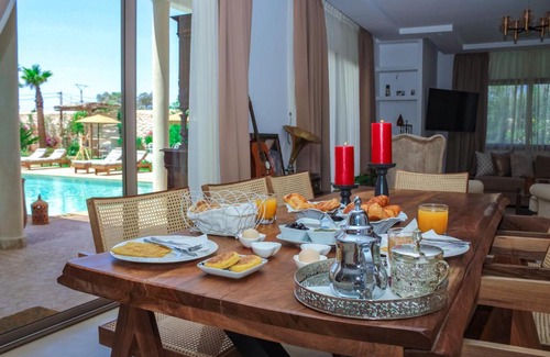 Ida Ougourd House | Zanzibar room - swimming pool & breakfast