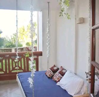 Manyimbo Apartment | Zanzu Beach House