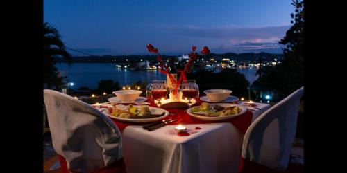 Flores Hotel | Zapote Tree Inn