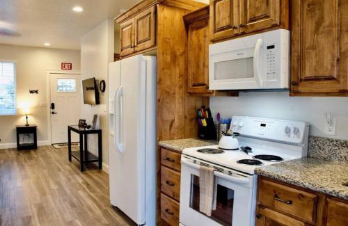 La Verkin House | ZC4 Pet Friendly Home Near Zion