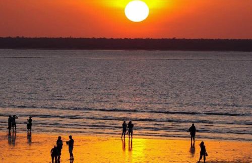 Cullen Bay Apartment | ZEN CITY Modern 1-BR City Apt Near Mindal Markets