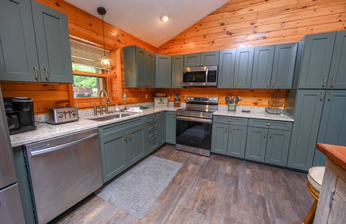 McHenry House | Zen Den | Serene Views, Outdoor Living, Hot Tub + Pool Table!