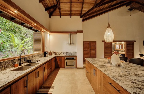 Chiguata Villa | Zen Villa. Luxury balinese style villa