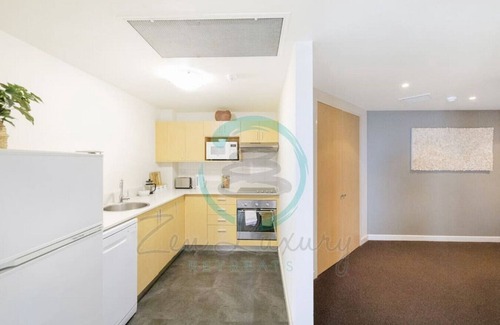 Darwin City Centre Apartment | ZEN88 ESPLANADE - 3BR Luxury Suite Apt