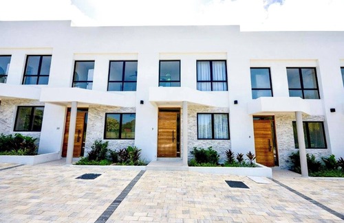 Saint Peter Parish Apartment | ZenBreak Azzurro #12, 3bd