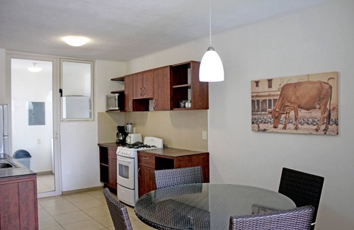 Diaz Ordaz Hotel | ZenHarmony Suites