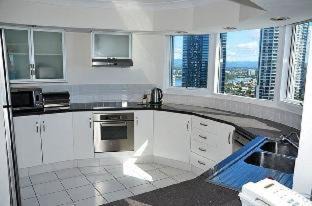 Surfers Paradise Apartment | Zenith Ocean Front Apartments Gold Coast - Official Listing