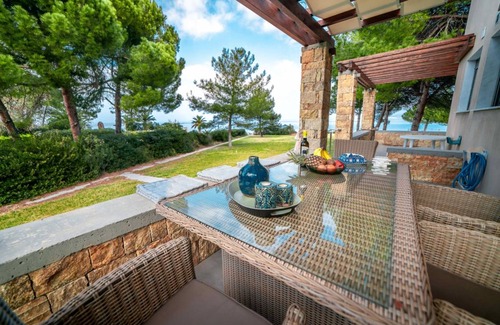 Pefkochori Villa | Zennova 12 Blue Pearl