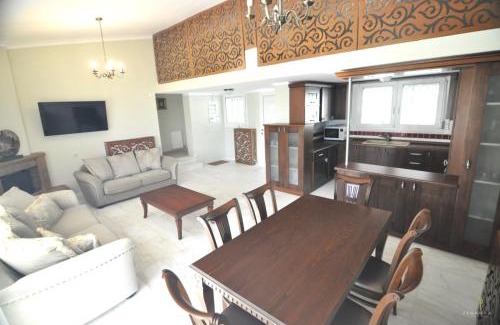 Gerakini Apartment | Zennova #41 Trikorfo Cottage