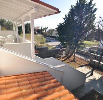 Gerakini Apartment | Zennova #41 Trikorfo Cottage