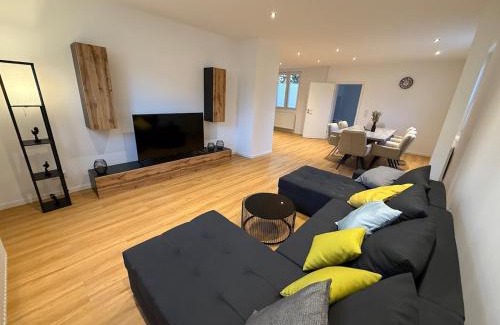 Haan Apartment | Zentral gelegen in Haan - 4 Schlafzimmer- Bis zu 7 Personen