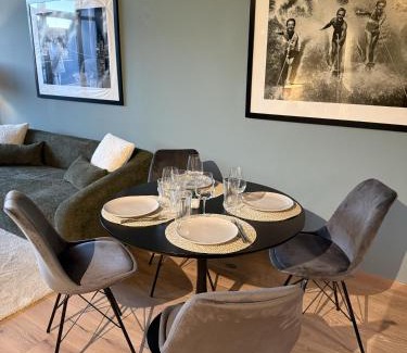 Augustenstraße Apartment | Zentrales Dachgeschoss-Apartment Augustenstraße