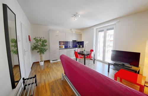 Oerlikon Apartment | ZH Raspberry - Oerlikon HITrental Apartment