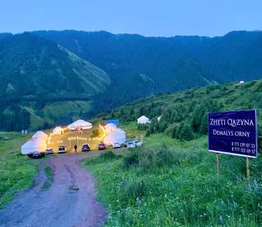 Almaty Province Hotel | Zheti Qazyna Kolsay