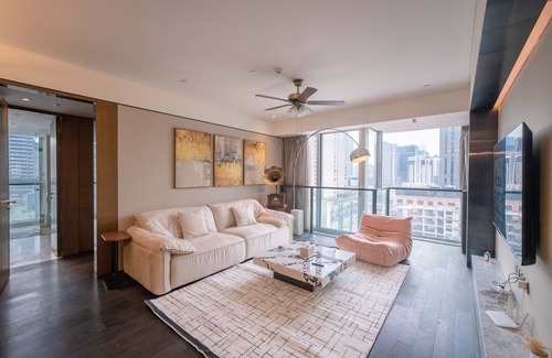 Downtown Shanghai Apartment | ZHome-Luxury Three bedroom Suite