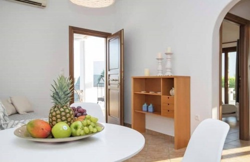Pounta House | Zoe & Zen Cozy House near the Beach of Pountann