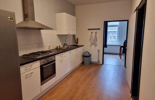 Charlois Apartment | Zonne Maximiliaanstraat