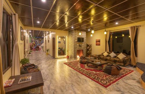 Jogindarnagar House | Zostel Homes Harabhag, Jogindernagar