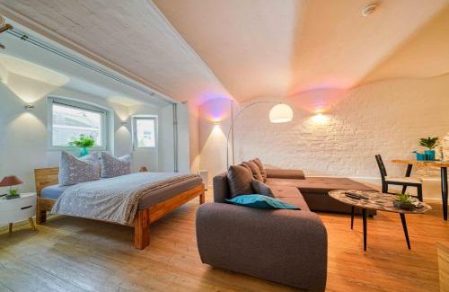 Ostorf Apartment | Zuarin Gewölbekeller - direkt am Schlossgarten von Schwerin - Parkplatz auf Anfrage - Aufladestation für Elektro-Autos vorhanden