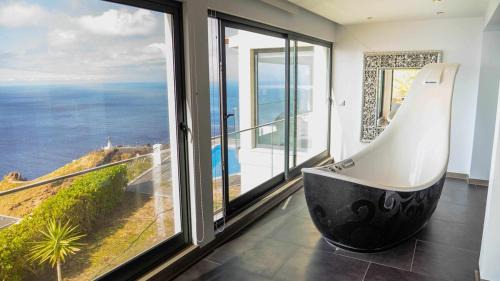 Garajau House | Zula House - Stunning villa spectacular location
