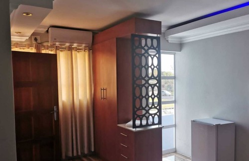 Ekurhuleni House | Zurich Garden Lodge
