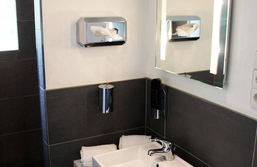 Bendorf House | Zweibettzimmer, Dusche, WC - Bestprice Hotel Bendorf