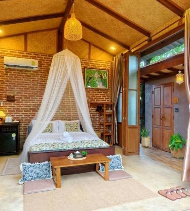 เติมชีวา Barcafe & Guesthouse