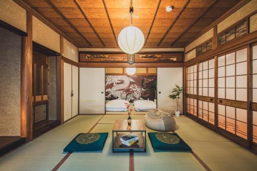 サウナとアートの宿 瀬戸内一棟貸切 Sei-Jima Retreat