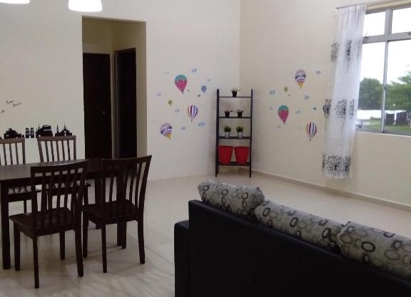 風跡石屋 TIARA HOMESTAY
