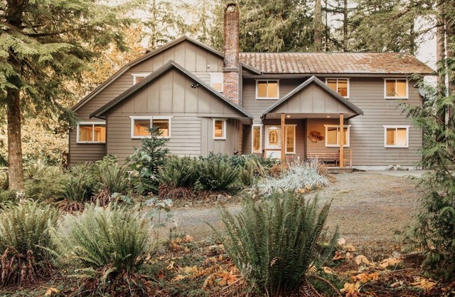 03MBH - WIFI -Pets OK - Sleeps 26 by RedAwning