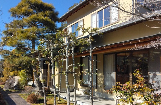 1組限定、9人位、家族グループ向き、南信州の田舎の原風景、BBQも楽しめる和風庭園付数寄屋造りのお部屋