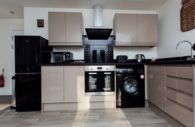 1 & 2 Bedroom Shield House Apartments Sheffield Centre