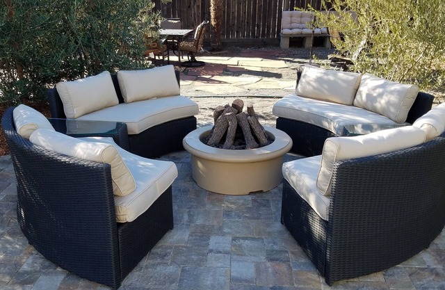 1,400 sq ft apartment across the street from St. Francis Winery!