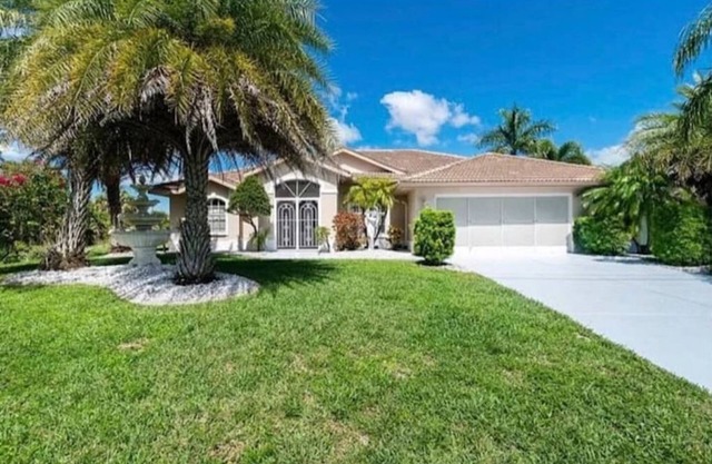 #1 Amazing Waterfront Home w/pool - Prime Location 3 bed/3bath